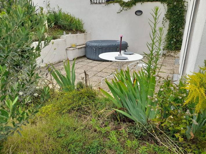 Gîte pour 5 personnes, avec Jacuzzi et Terrasse ainsi que Jardin et Vue à Maisse