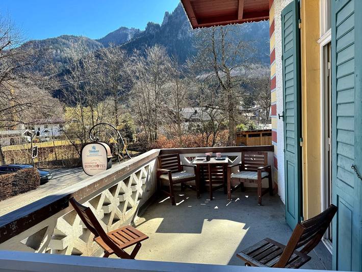 Ganze Wohnung, Das historische Haus Burg lädt ein in das Studio-Apartment-101 in Kampenwand, Aschau im Chiemgau