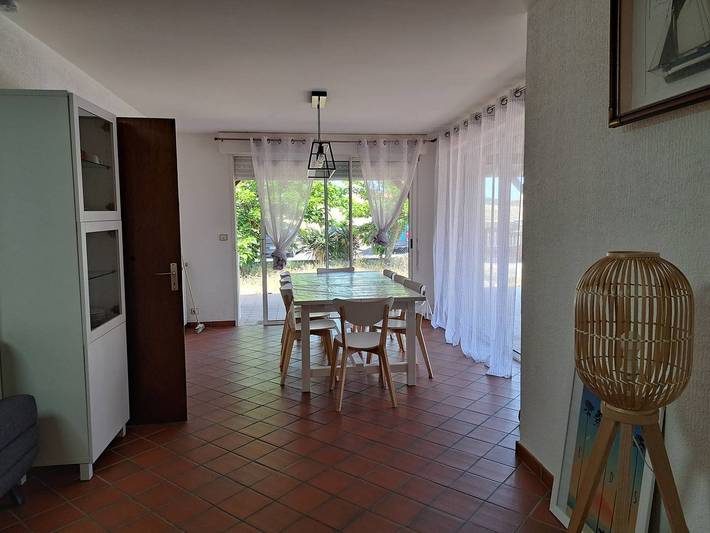 Location de vacances pour 8 personnes, avec terrasse à Saint-Julien-en-Born - 2