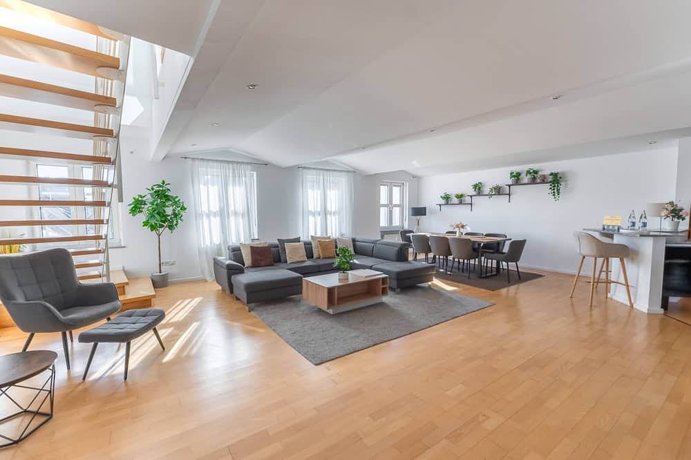 Ganze Wohnung, Penthouse Maisonette Apartment - Stadtzentrum Worms in Worms, Kurpfalz