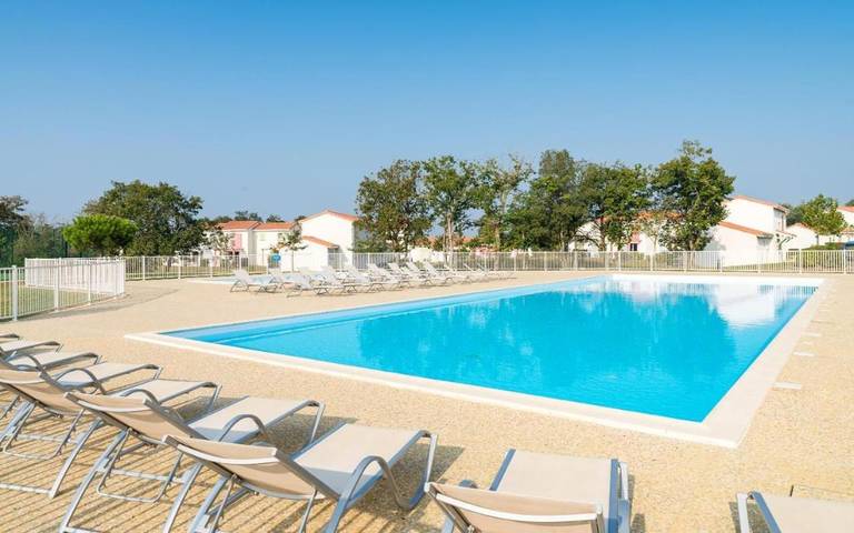 Maison d’hôte pour 6 personnes, avec terrasse et piscine à Talmont-Saint-Hilaire - 2
