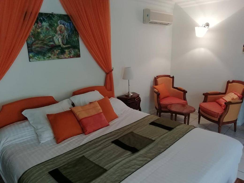 Deluxe Room in Issoudun, Région d'Issoudun
