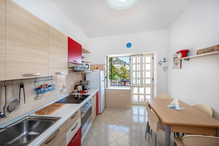 Ferienwohnung für 4 Personen, mit Terrasse und Garten in Amalfi - 3