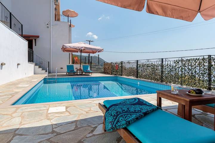 Villa für 6 Personen, mit Balkon und Whirlpool - 1
