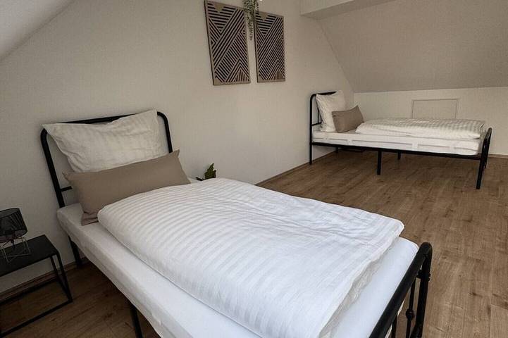 Ganze Wohnung, Moderne Ferienwohnung nahe Basel mit Wlan & Parkplatz in Neuenburg am Rhein, Südschwarzwald
