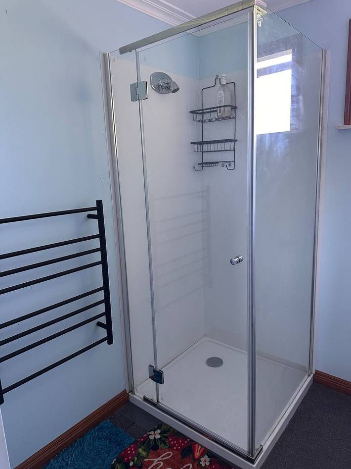 Tranquil Early 1900s Retreat in Auckland with Free Parking in Auckland, Auckland Council