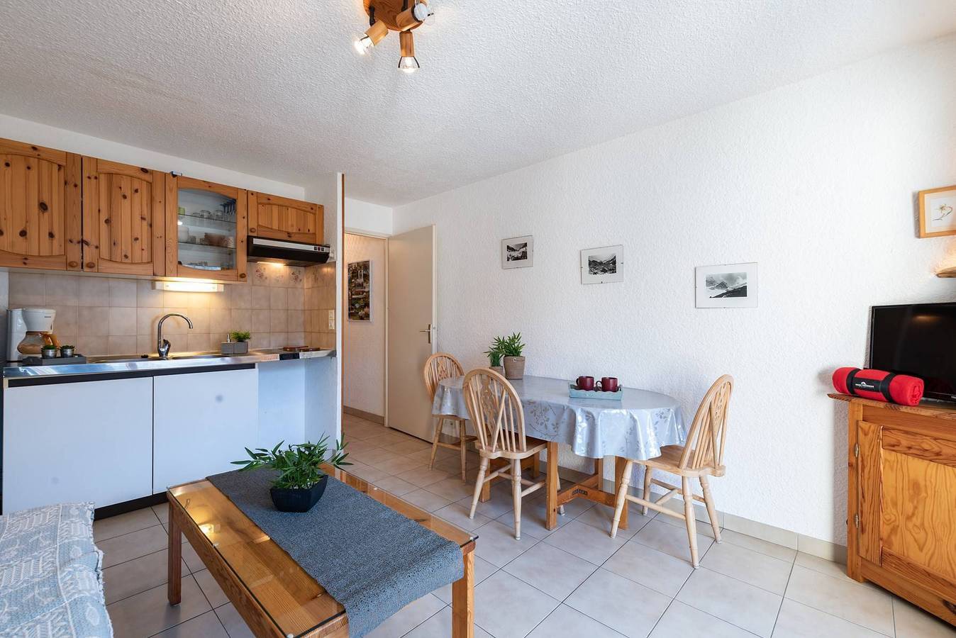 Apartamento vacacional entero, Apartamento de vacaciones para 4 personas con balcón in Saint-Lary-Soulan, Pirineos Franceses