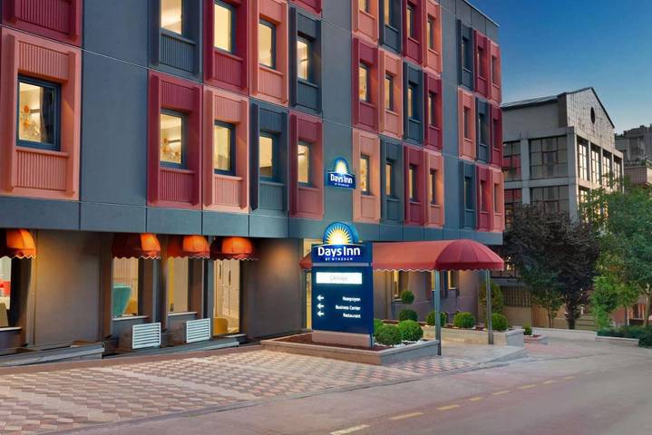 Hotel for 4 people - 1