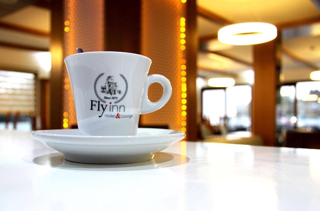 Fly inn Hotel Lounge & Nezzo Restaurant in Machelen (Brabant flamand), Brabant flamand