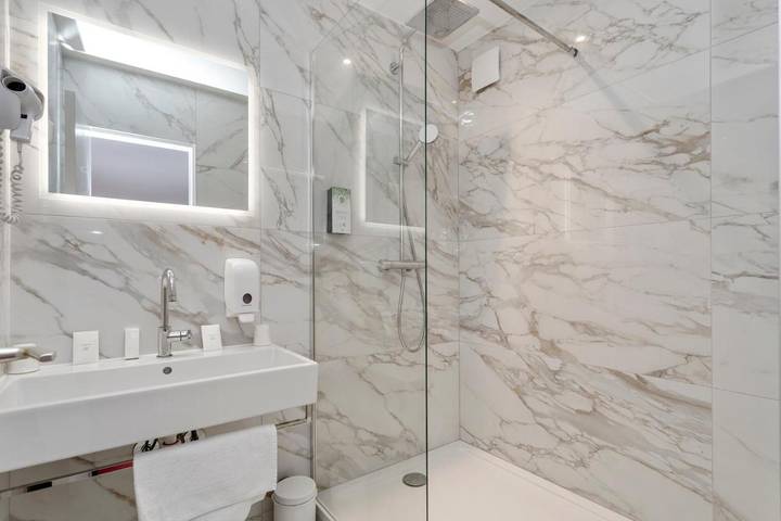 Hôtel pour 4 personnes, avec jardin et piscine, animaux acceptés à Pennedepie - 4