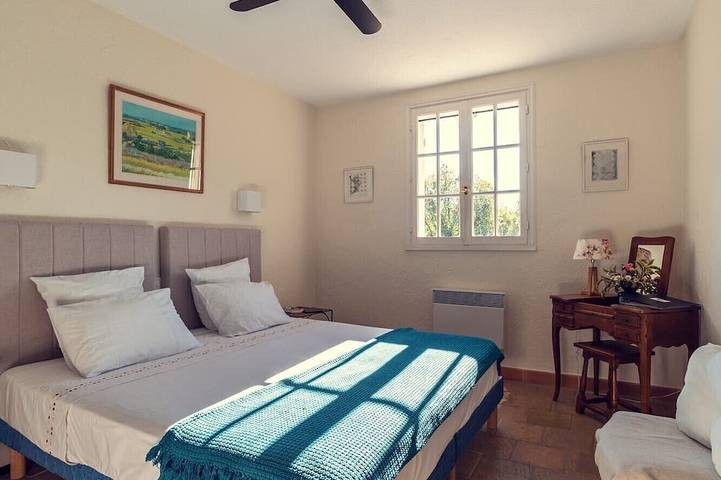 Villa pour 10 personnes, avec piscine ainsi que terrasse et jardin à La Garde-Freinet - 2