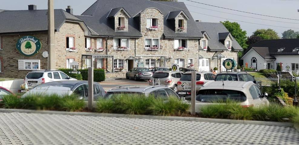 Hôtel pour 2 personnes, avec Terrasse ainsi que Jardin et Vue dans Wévercé