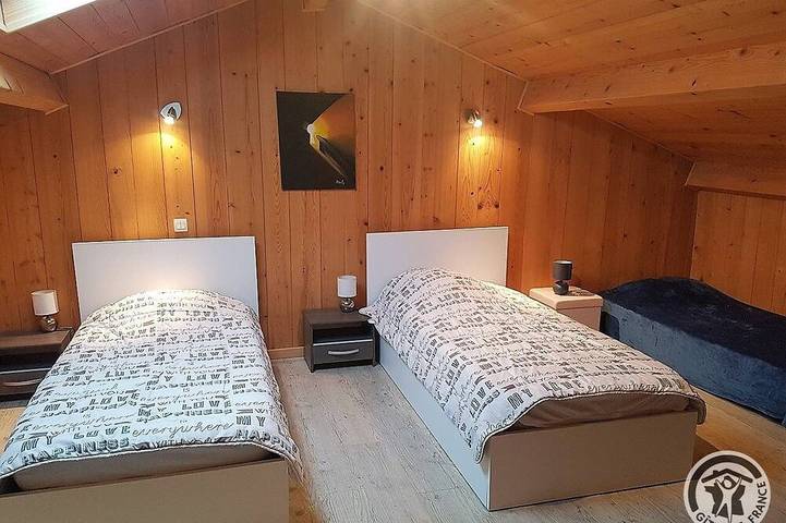 Location de vacances pour 9 personnes, avec jardin à Les Haies - 4