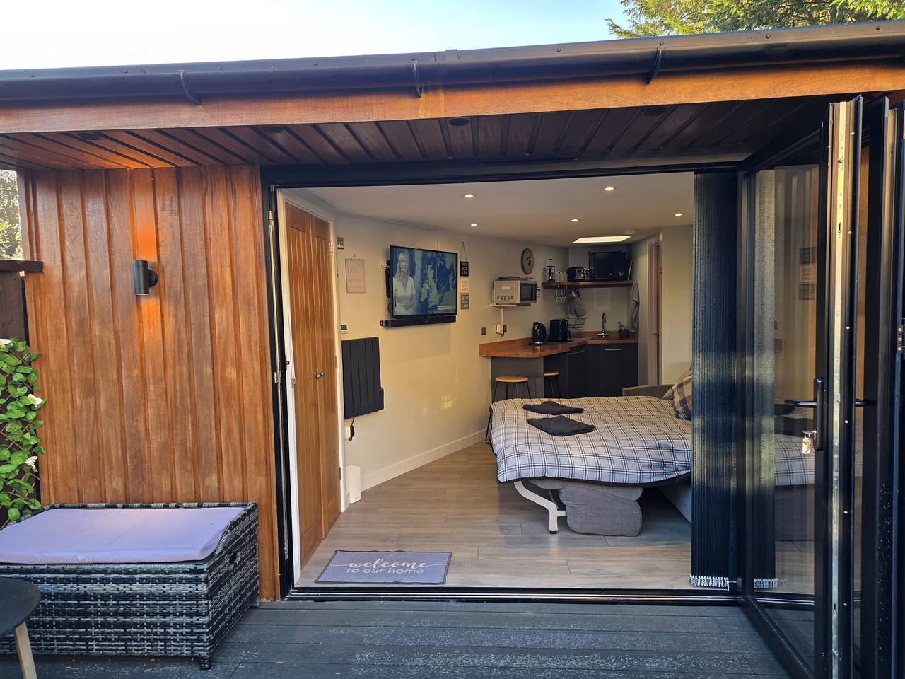 The Chill Garden Room in Shepton Mallet, Somerset