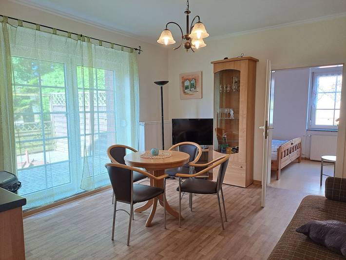 Ganze Ferienwohnung, Ferienwohnungen Lübs mit W-Lan - Ferienwohnung 3 (Eg unten rechts) in Lübs, Vorpommern Greifswald