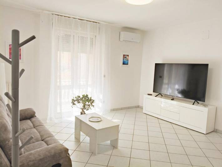 Gîte pour 5 personnes, avec vue et jardin à Torre Santa Susanna - 3