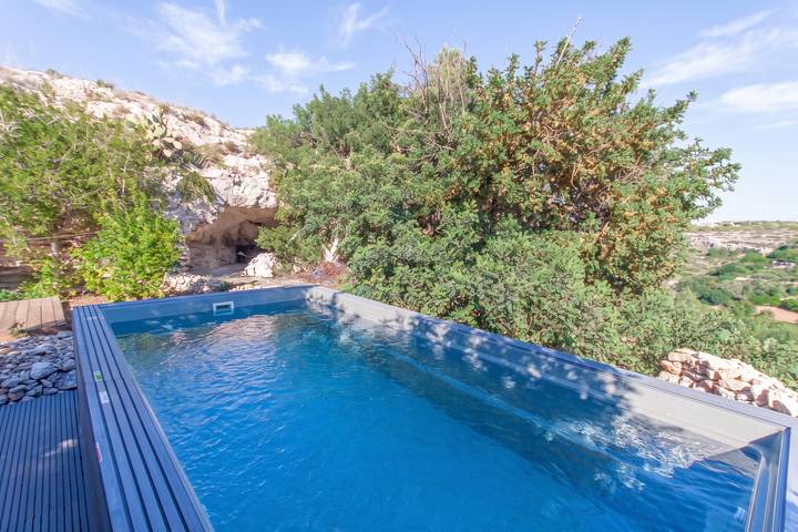Villa for 10 people, with Balcony and Terrace as well as Pool and Sauna in Malta