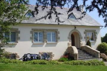 Gîte pour 8 personnes, avec jardin et terrasse à Morieux