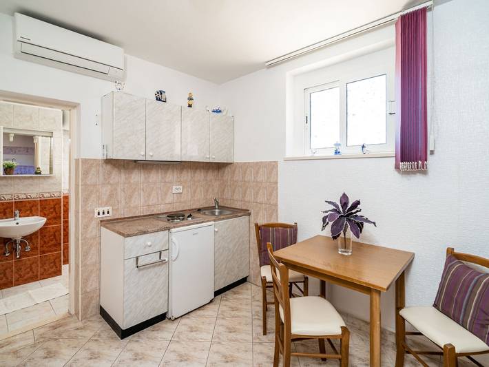 Gîte pour 3 personnes, avec terrasse, animaux acceptés à Lumbarda - 3