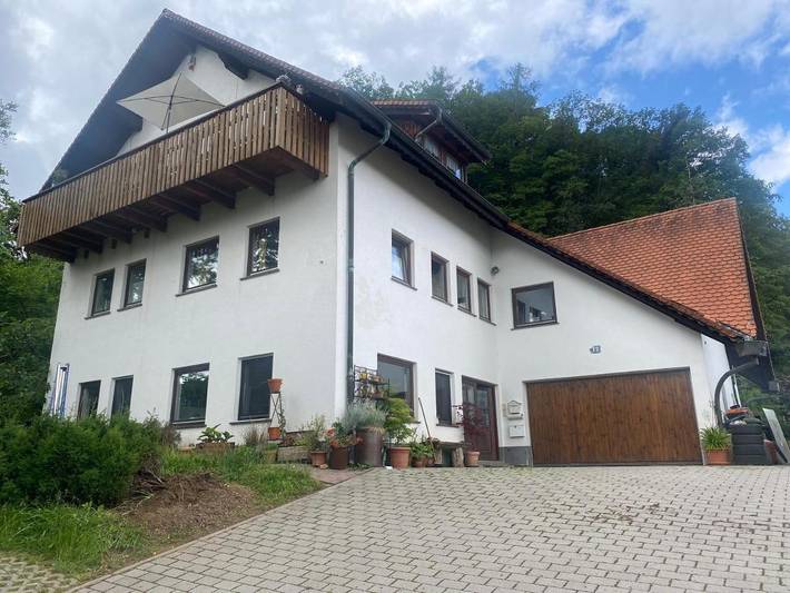 Ferienwohnung für 6 Personen, mit Terrasse und Ausblick in Abtsteinach