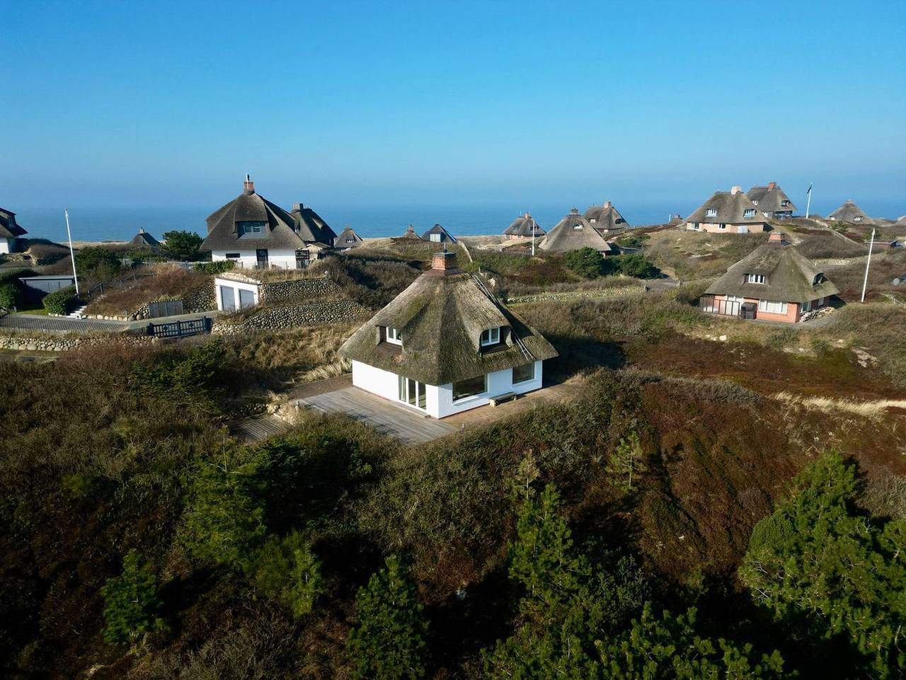 Haus Sonnenland - "Traumhaftes Ferienhaus unter Reet mit Meerblick" in Hörnum, Sylt