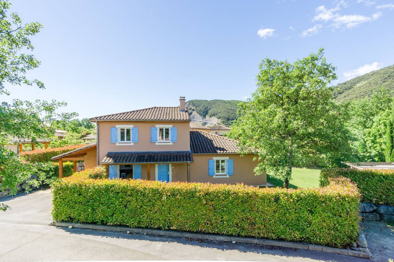 Villa pour 10 personnes avec jardin in Vallon-Pont-d'Arc, Ardèche