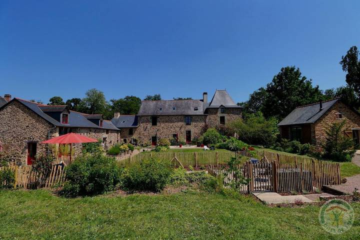 Gîte pour 2 personnes, avec jardin et jacuzzi ainsi que piscine et terrasse en Ille-et-Vilaine - 2