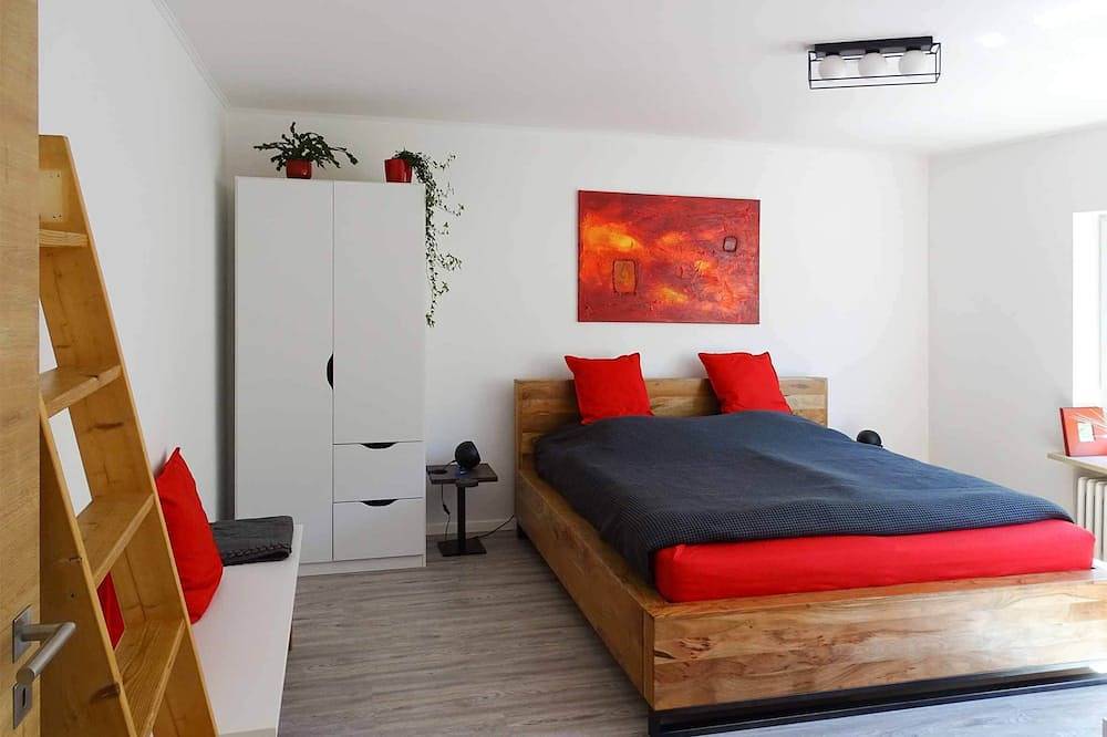 Ganze Wohnung, Moderne Ferienwohnung Beim Burgberg mit Blick ins Grüne in Bad Abbach, Ostbayern