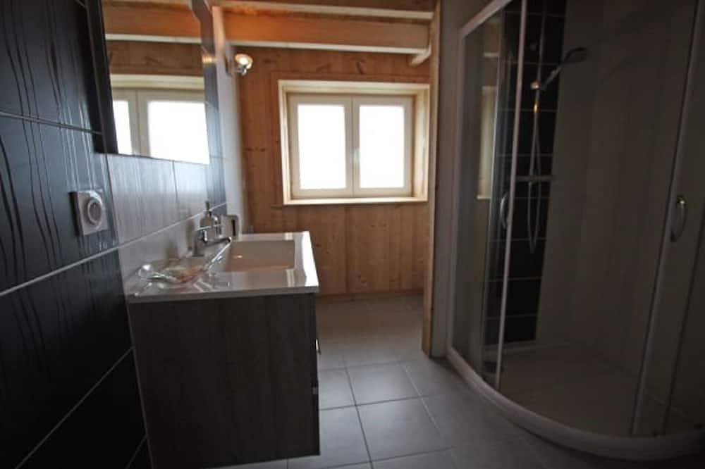Gîte alliant charme montagnard et modernité à quelques pas de Gérardmer in Le Tholy, Région d'Épinal