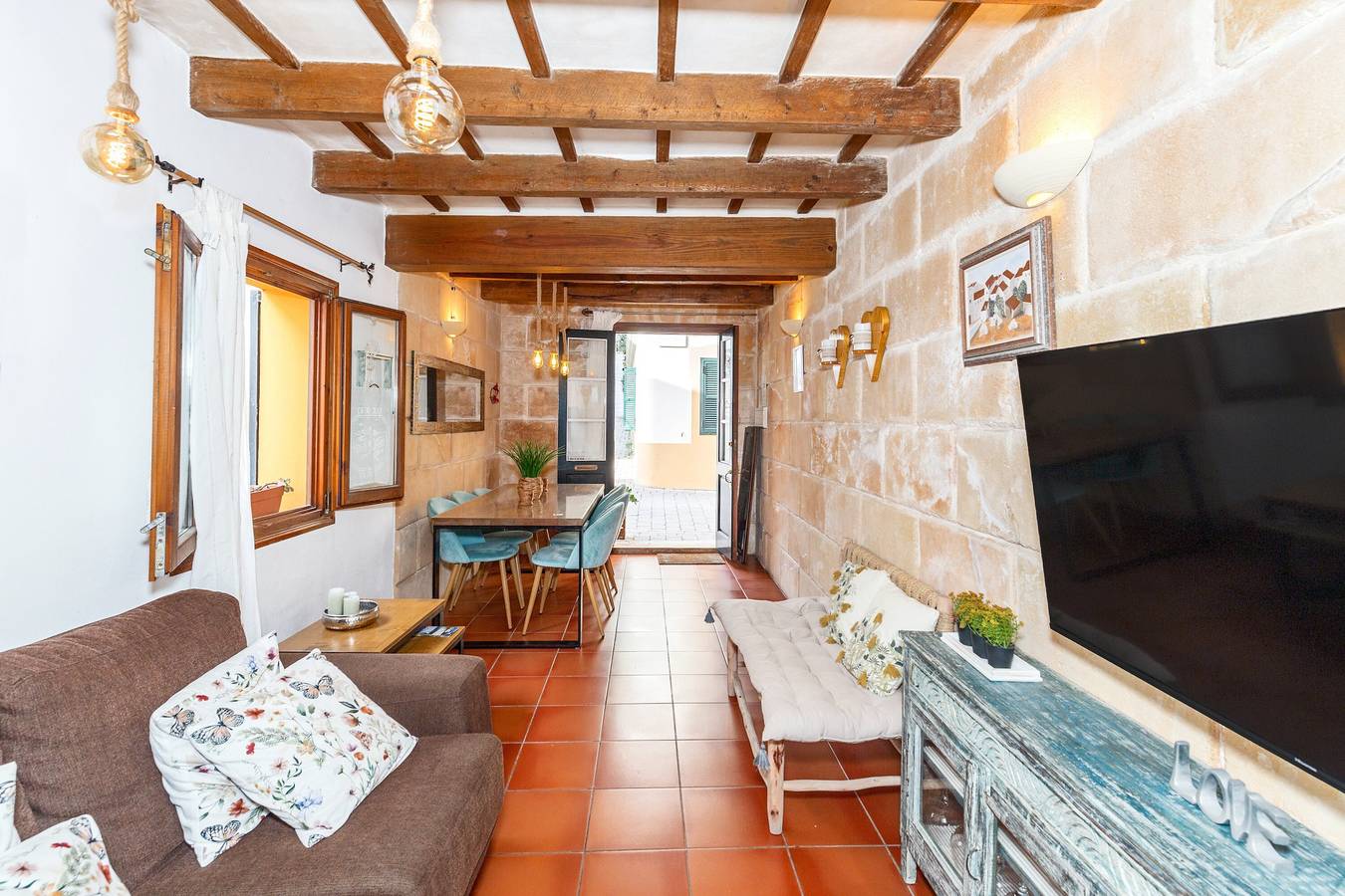 Casa de vacaciones 'Ca Savia' con terraza privada y Wi-Fi in Ferrerías Ciudad, Ferrerías