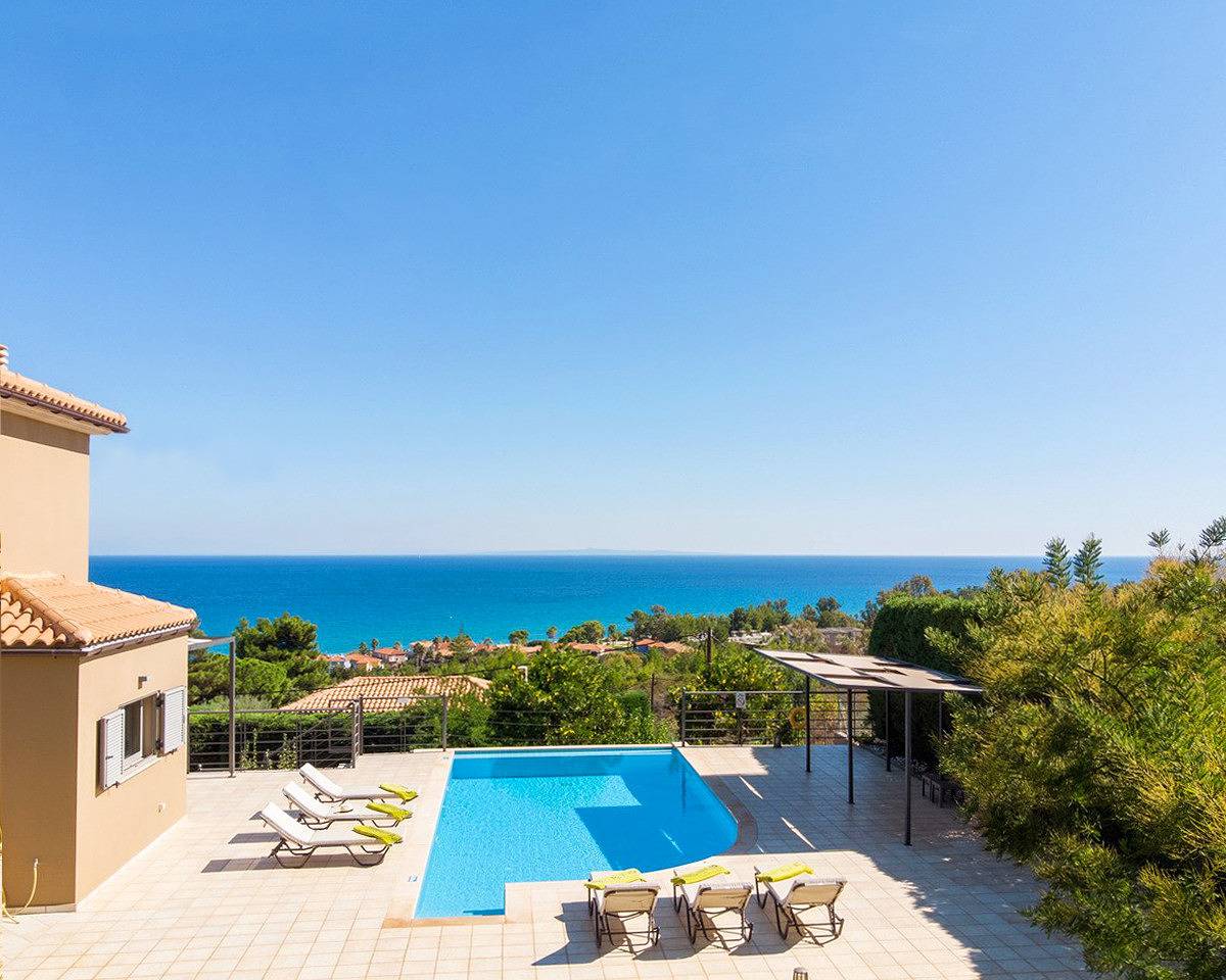 Villa Ilias with Private Pool in Skala, Céphalonie
