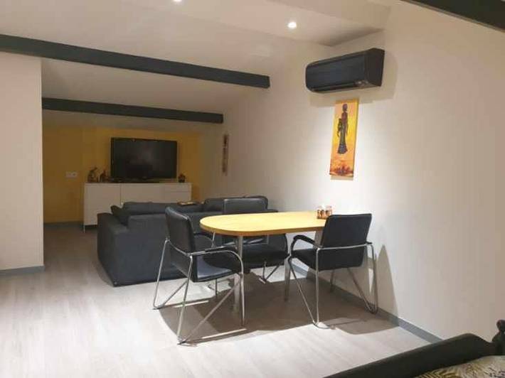 Gîte pour 4 personnes, avec piscine ainsi que terrasse et vue, animaux acceptés à Cabasse - 4