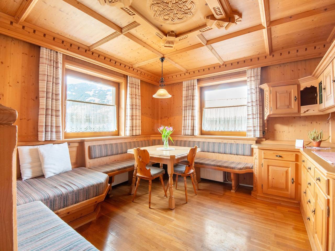 Chalet im Zillertal nahe Skibus in Gerlosberg, Bezirk Schwaz