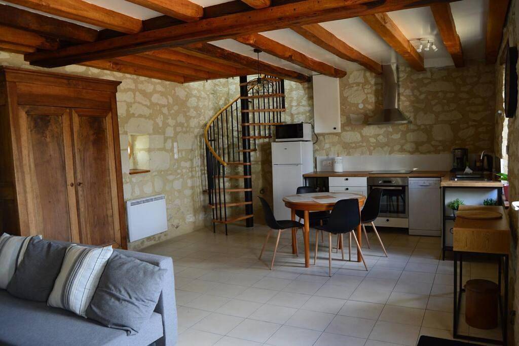 Two-Bedroom House in Chinon, Loire-Tal