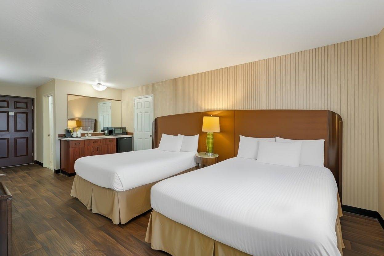 Rogue Regency Inn Medford Airport in Medford, Oregon