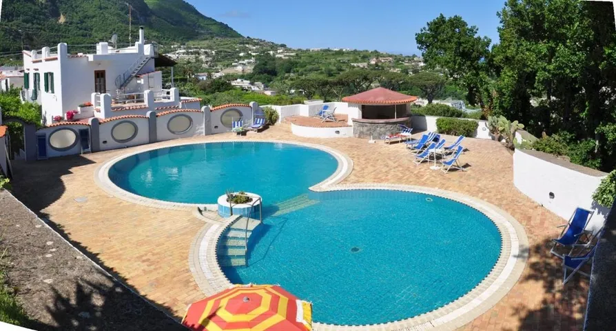 Apartmenthotel for 2 people, with terrace and pool, with pets - 1
