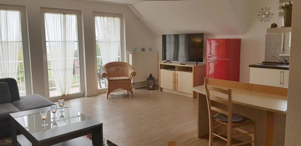 Ferienwohnung für 4 Personen, mit Balkon und Ausblick sowie Seeblick in Sagard - 3