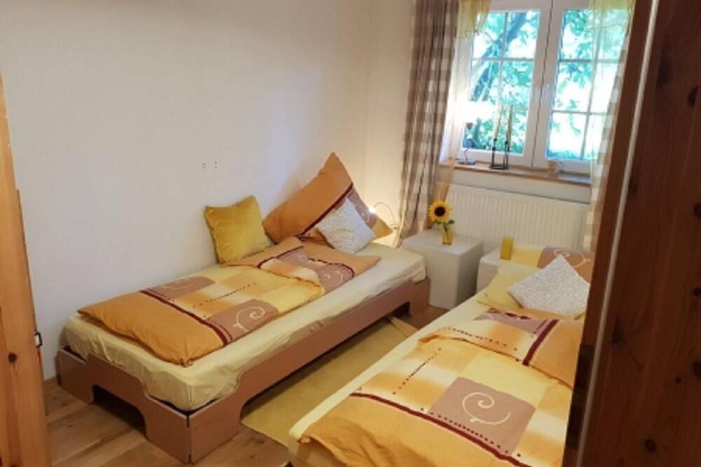 Ganze Wohnung, Gelbe Wohnung - Casa Christallina in Overath, Rheinisch-Bergischer Kreis