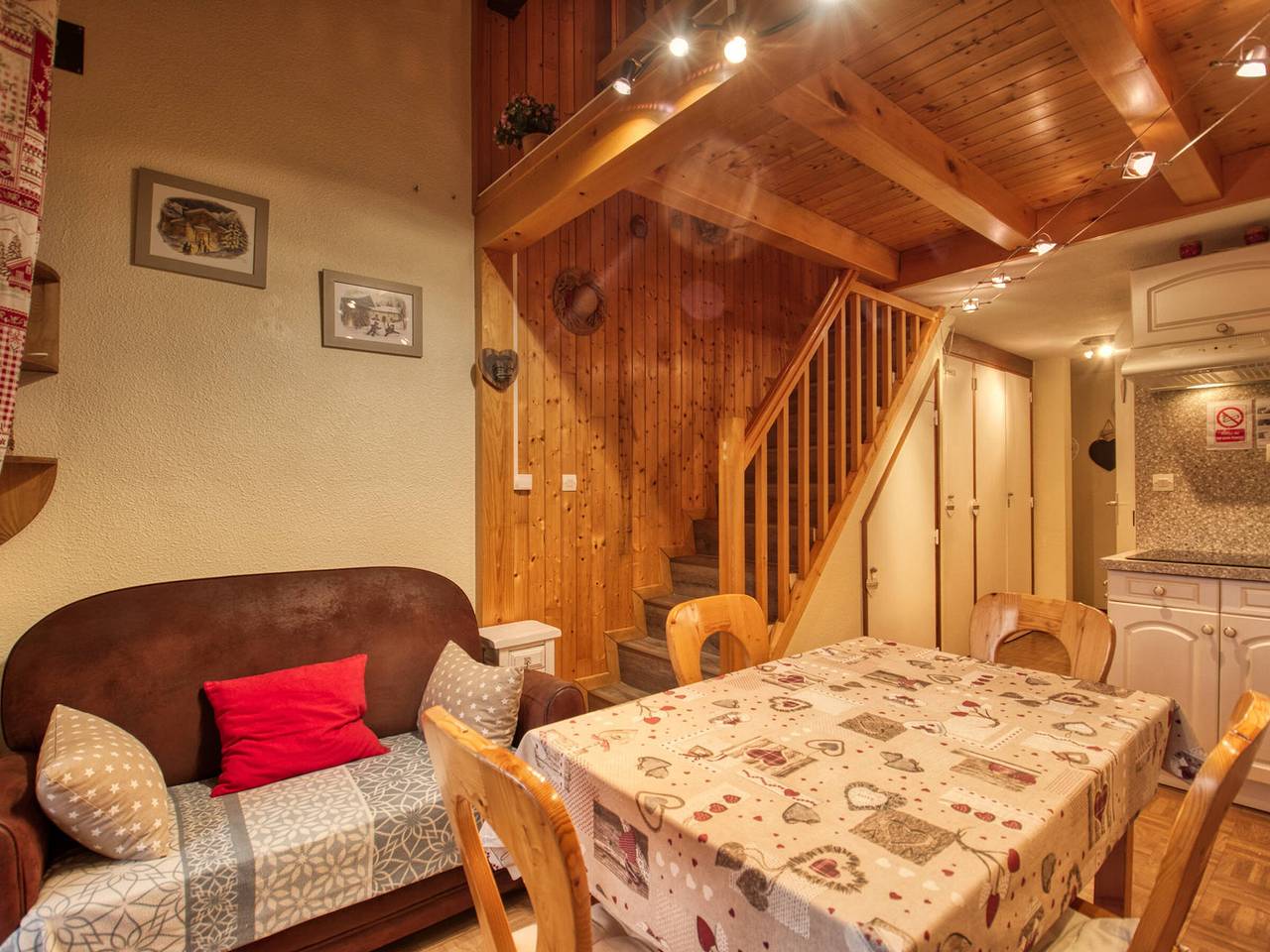 Appartement entier, Duplex cosy 4 pers. à Morillon avec parking et balcon in Station de Morillon, Grand Massif