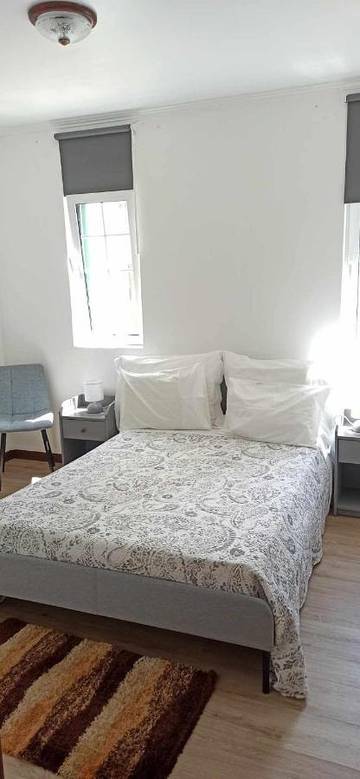 Gîte pour 4 personnes, avec balcon à Horta