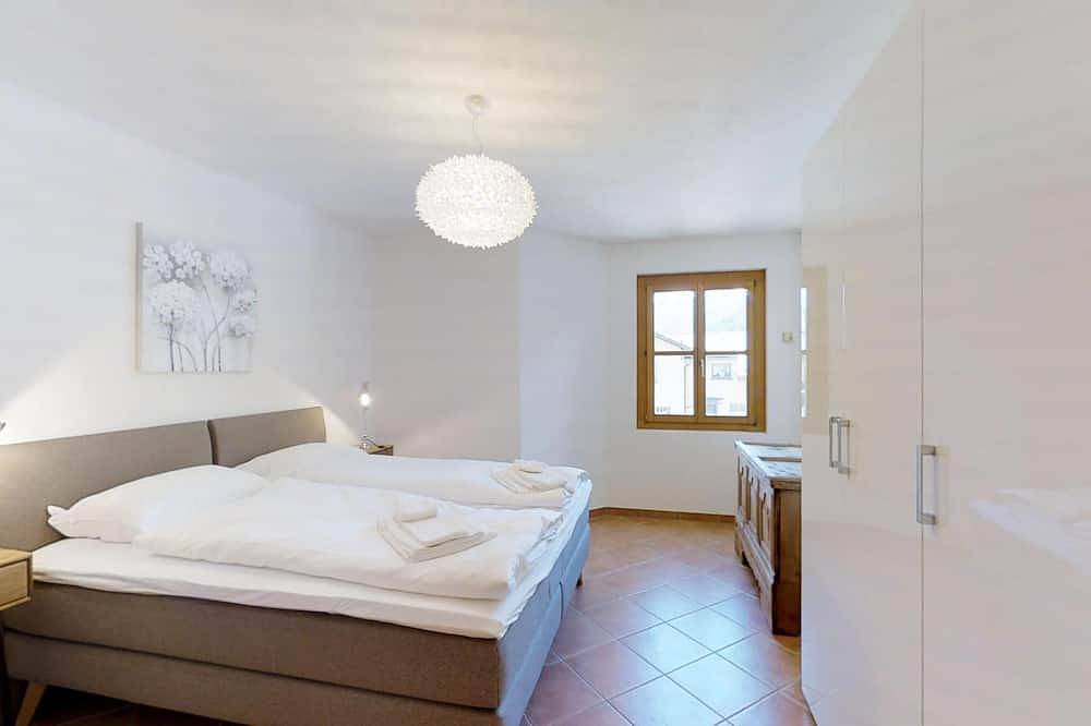 Appartement entier, Modern 2 1/2 Zwg au premier étage à environ 60 mètres carrés. in Bregaglia, Saint-Moritz