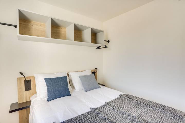 Evancy Boulogne-sur-Mer — Suite for 4 people with double bed & 2 single beds and balcony in Boulogne-sur-Mer, Boulogne-sur-Mer region