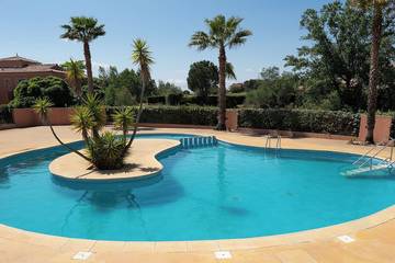 Cottage pour 7 personnes, avec jardin et piscine dans Golf de Saint-Thomas