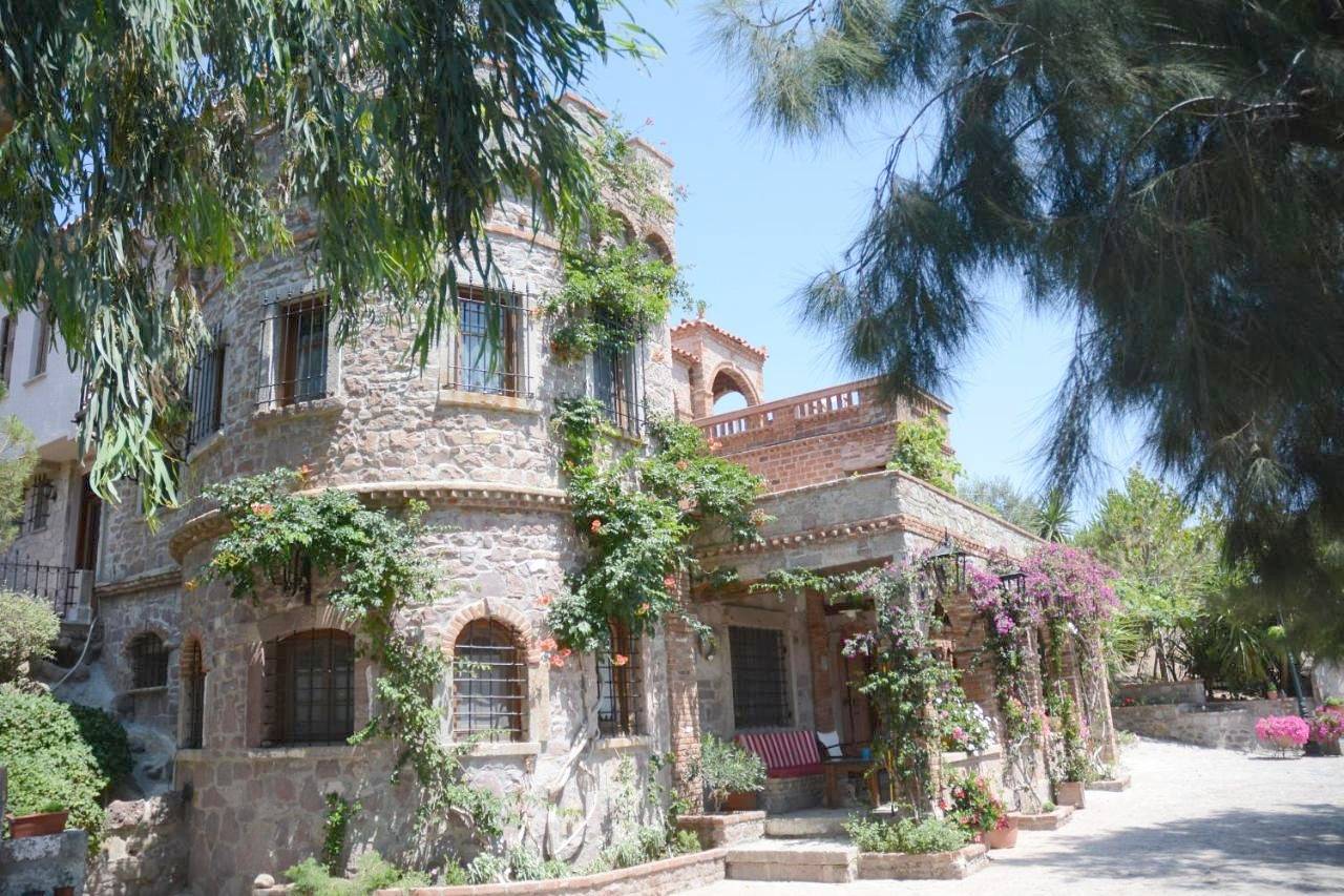 Deluxe Double Room with Balcony and Sea View in North Aegean Islands