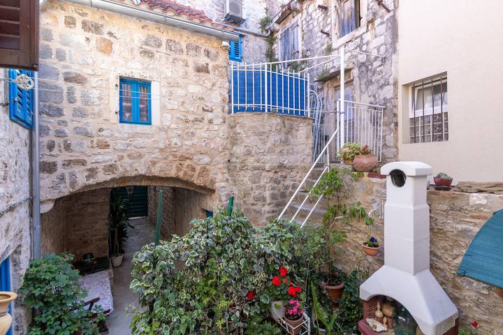 Gîte pour 6 personnes, avec balcon/terrasse à Stari Grad - 4
