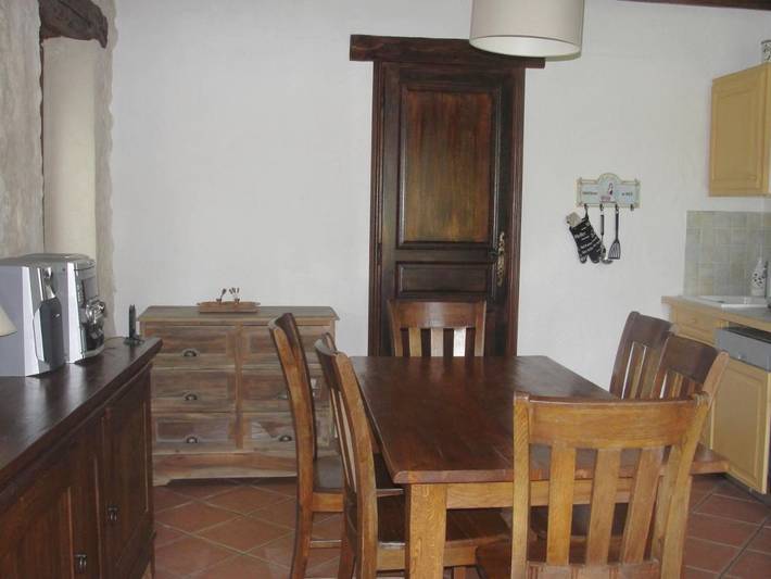 Location de vacances pour 4 personnes, avec jardin ainsi que piscine et vue à Quinson - 4