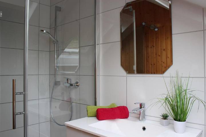 Ferienwohnung für 4 Personen, mit Balkon und Terrasse an der Rhön - 2