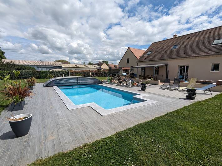 Location de vacances pour 12 personnes, avec Terrasse et Jardin dans Centre-Val de Loire