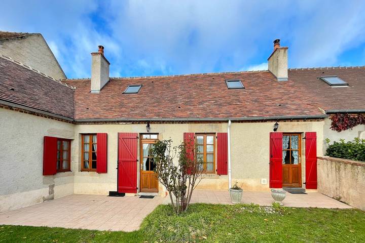 Gîte pour 5 personnes, avec terrasse et jardin, animaux acceptés dans Allier - 2