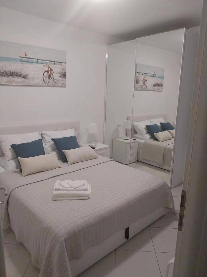 Ferienwohnung für 2 Personen, mit Balkon und Terrasse sowie Garten und Ausblick